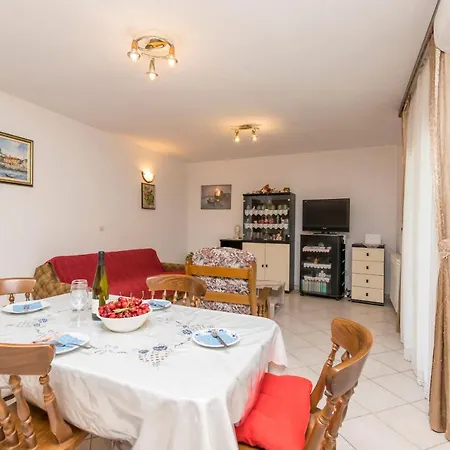 Appartamento Bozo Biograd Na Moru